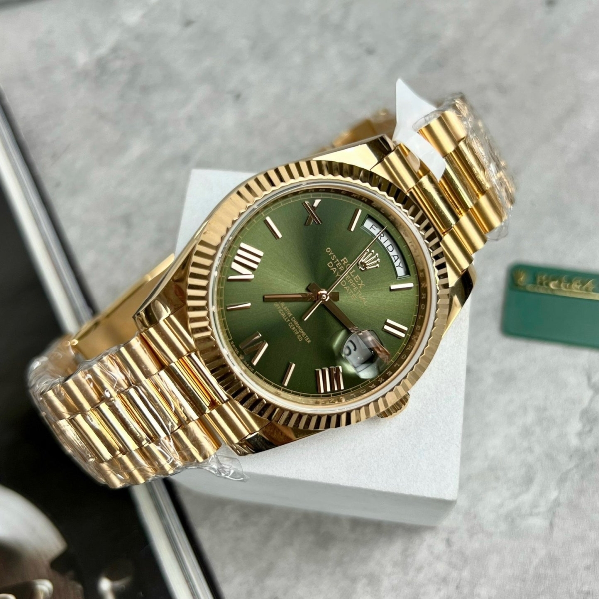 ROLEX - DAY-DATE 40MM / 228235 (GM FACTORY)