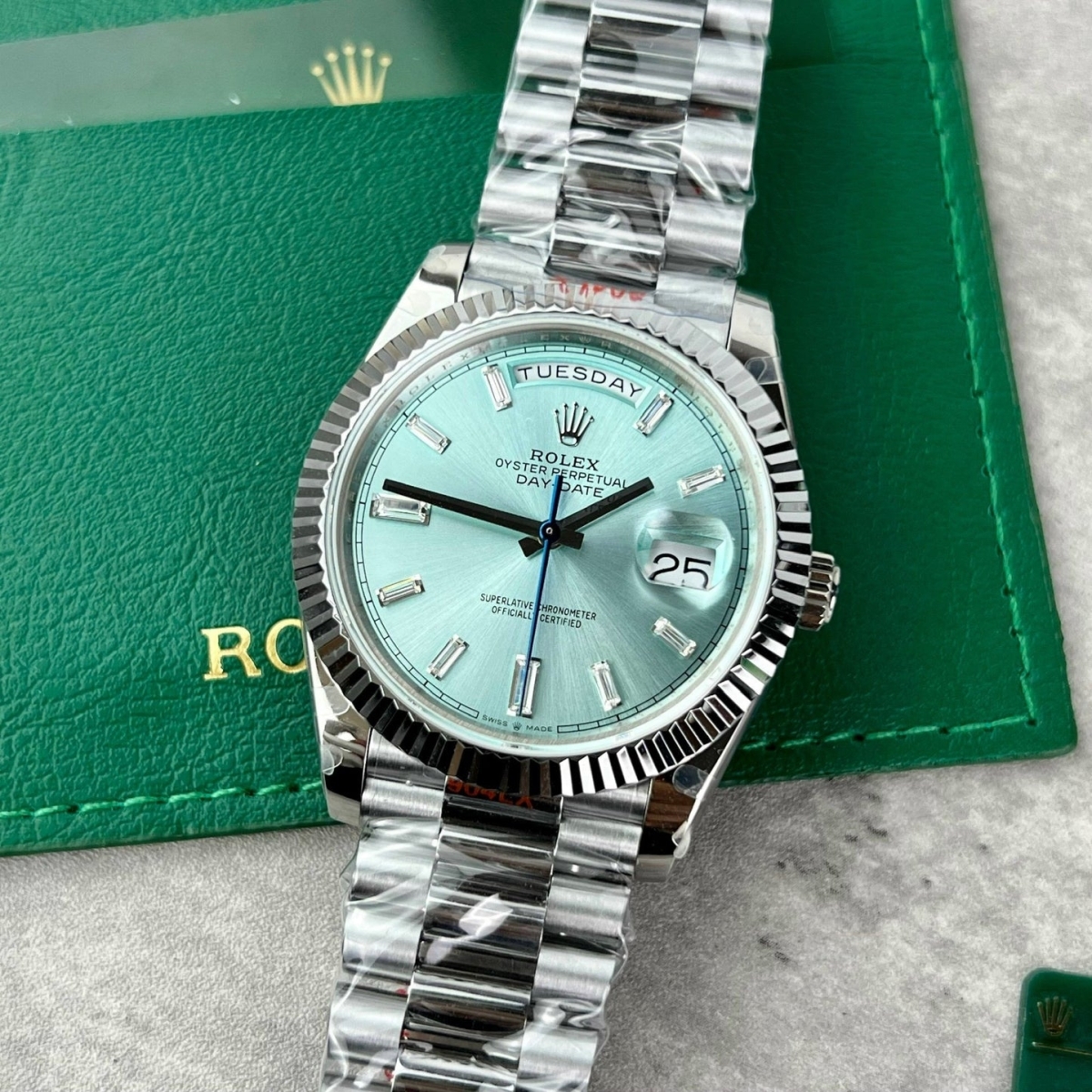 ROLEX - DAY-DATE 40MM / 228239 (GM FACTORY)