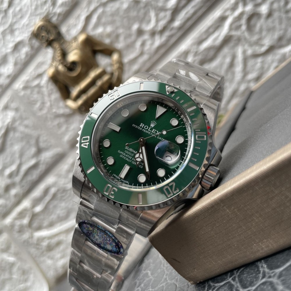 ROLEX - SUBMARINER 40MM / 116610LV-97200 (CLEAN FACTORY)