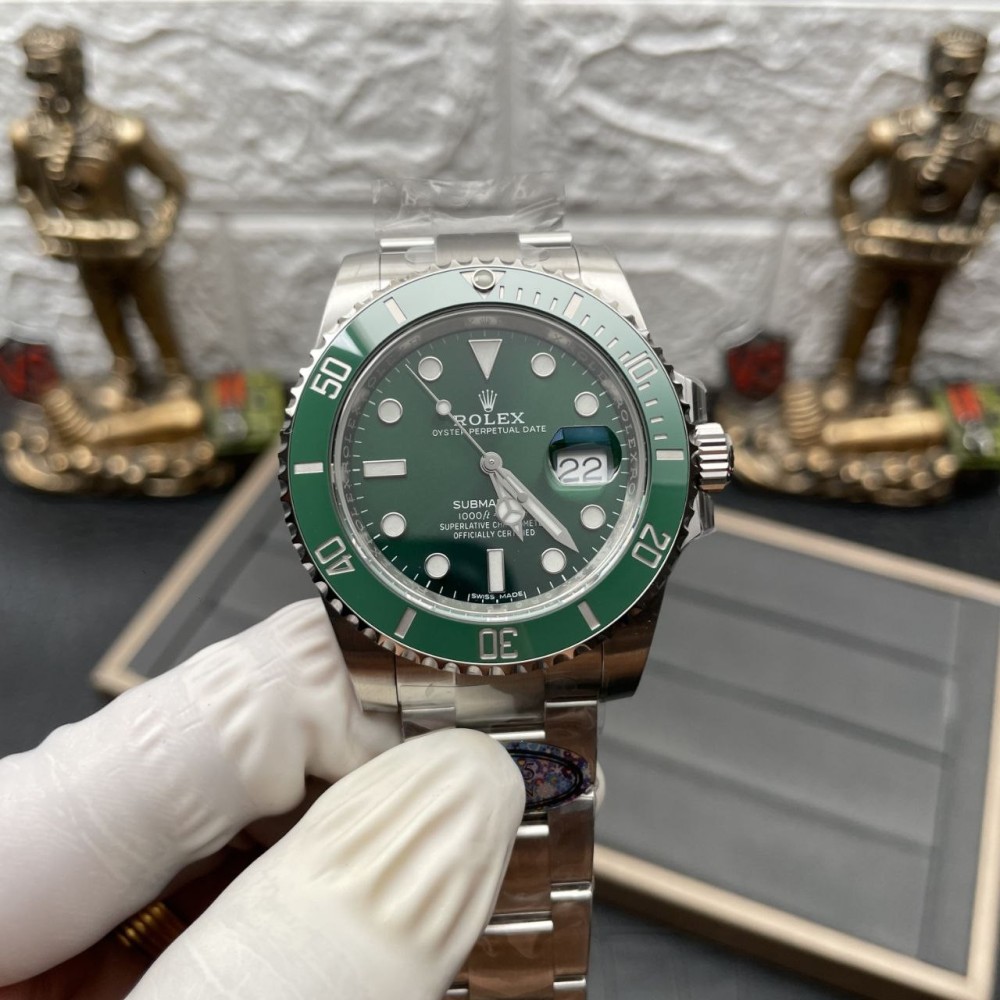 ROLEX - SUBMARINER 40MM / 116610LV-97200 (CLEAN FACTORY)