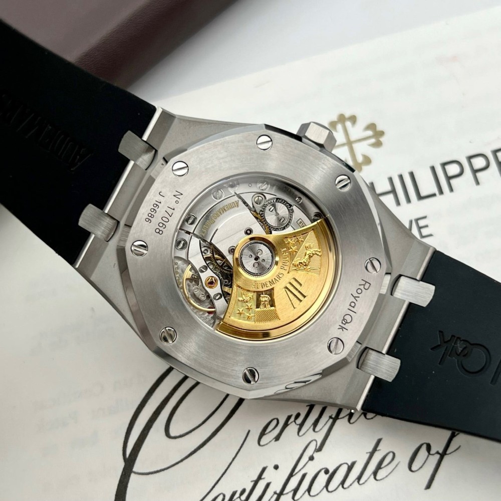 AUDEMARS PIGUET - ROYAL OAK 41MM / 15400 (APS FACTORY)