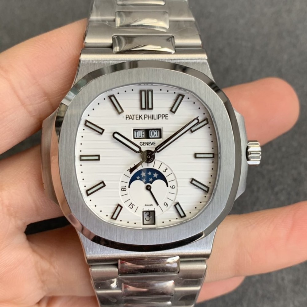 PATEK PHILIPPE - NAUTILUS 40.5MM / 5726/1A-010 (GR FACTORY)