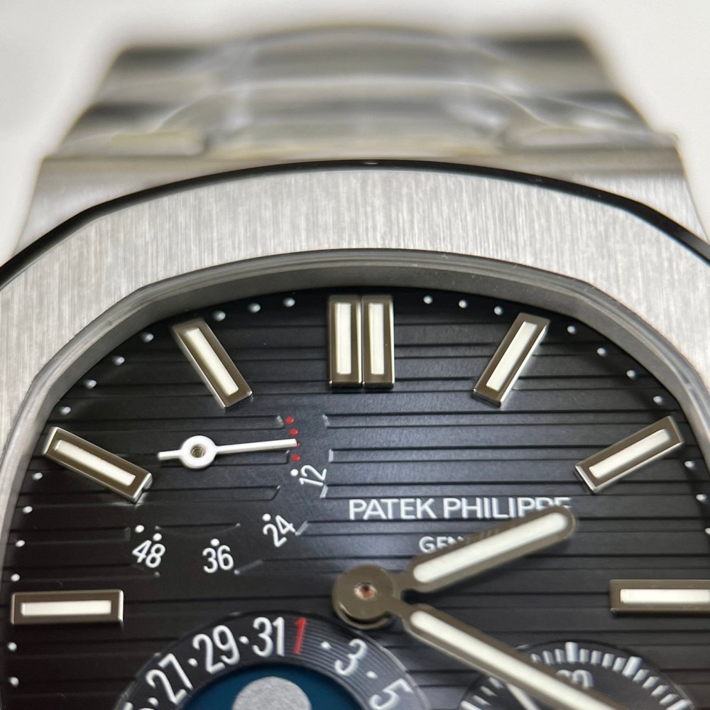 PATEK PHILIPPE - NAUTILUS 40MM / 5712/1A (PPF FACTORY)