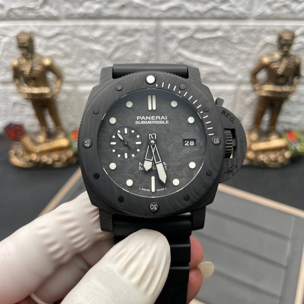 PANERAI - LUMINOR SUBMERSIBLE MARINA MILITARE CARBOTECH 47MM / PAM00979 (VSF FACTORY)