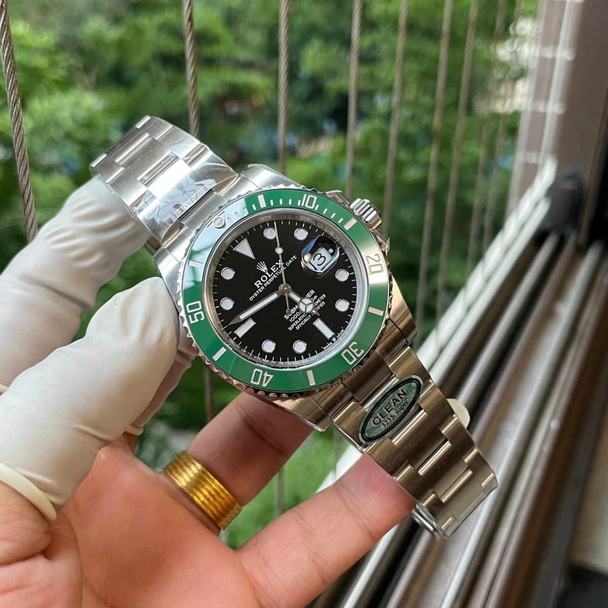 ROLEX - SUBMARINER 41MM / M126610LV-0002 (CLEAN FACTORY)